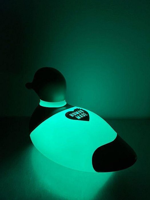 BLACK全新HUMAN MADE雁鴨觸碰式七色燈光夜燈RUBBER DUCK LAMP