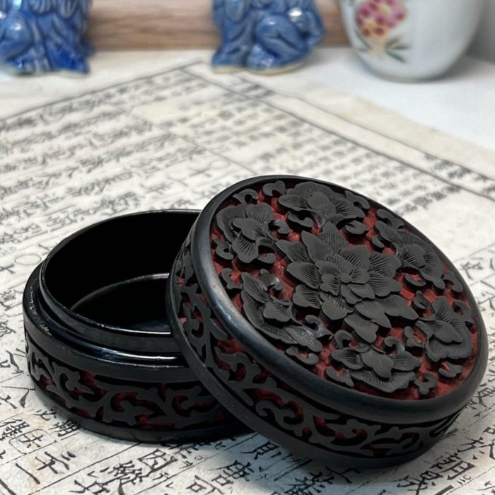 銅製 梅花墨盒 書道墨盒 印泥盒 香盒工芸品 美術品 置物 銅製 梅花墨盒 書道墨盒 印泥盒 香盒工芸品 美術品 置物 銅墨盒- Top