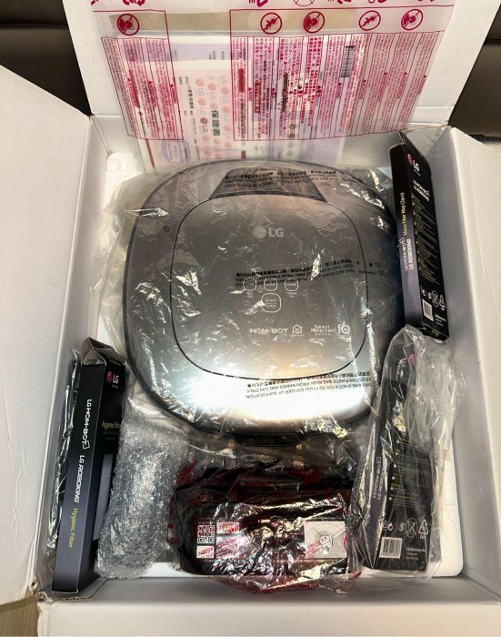 二手LG HOM-BOT TURBO+WIFI 掃地機器人 VR66715LVM 銀灰色 二手 LG掃地機器人