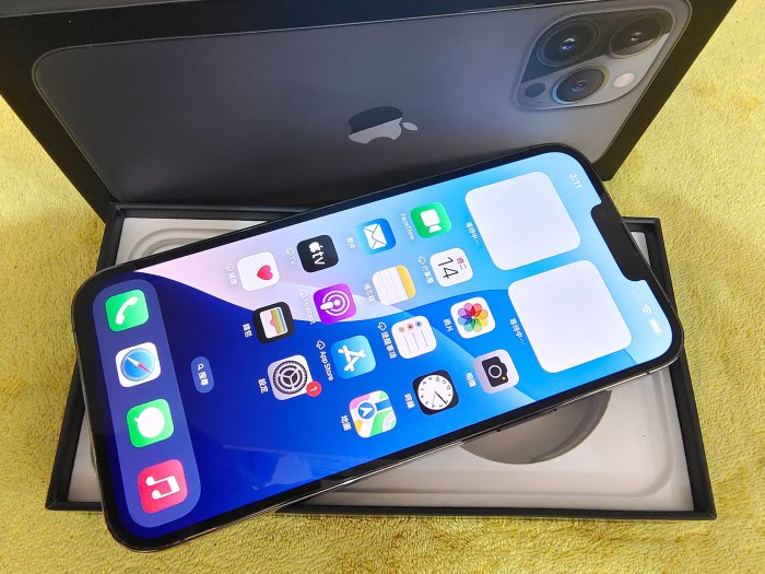 台灣Apple二手機 灰色 iPhone 13 Pro Max 256G 台灣過保固2022/11/14 聯翔通訊※換機優先