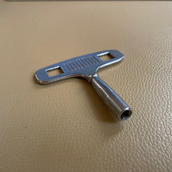 8dc015f2-e741-44ff-b8df-