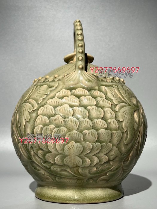 中国宋代耀州窯  倒流壶￼  陽刻花紋  古美術品 宋耀州窑刻缠枝牡丹纹倒流壶古玩古董精品瓷器老货旧货收藏