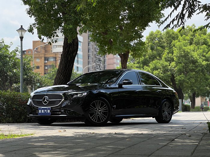 【皇賓汽車】賓士 2025年式 E200 Sedan Luxury 黑