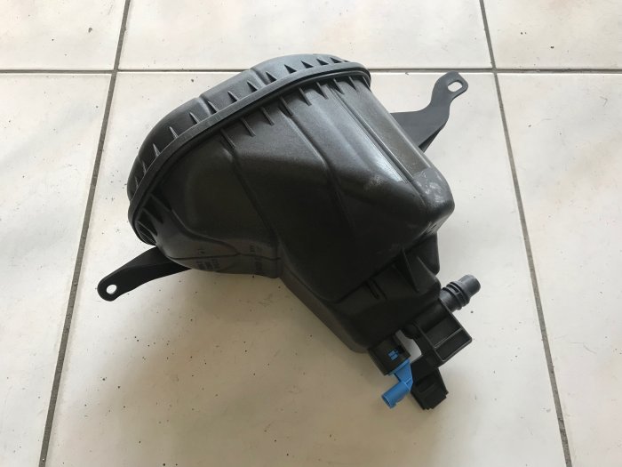 副廠 副水箱 BMW F01/F02/F10/F11/F07 | Yahoo拍賣