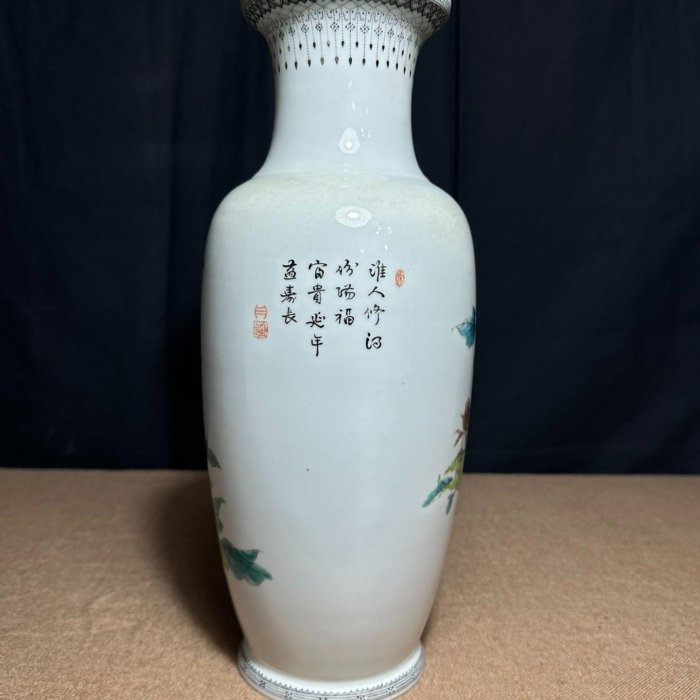 歐洲回流，民國至解放初精品三隆款花鳥花瓶，大尺寸，難得一見的真正