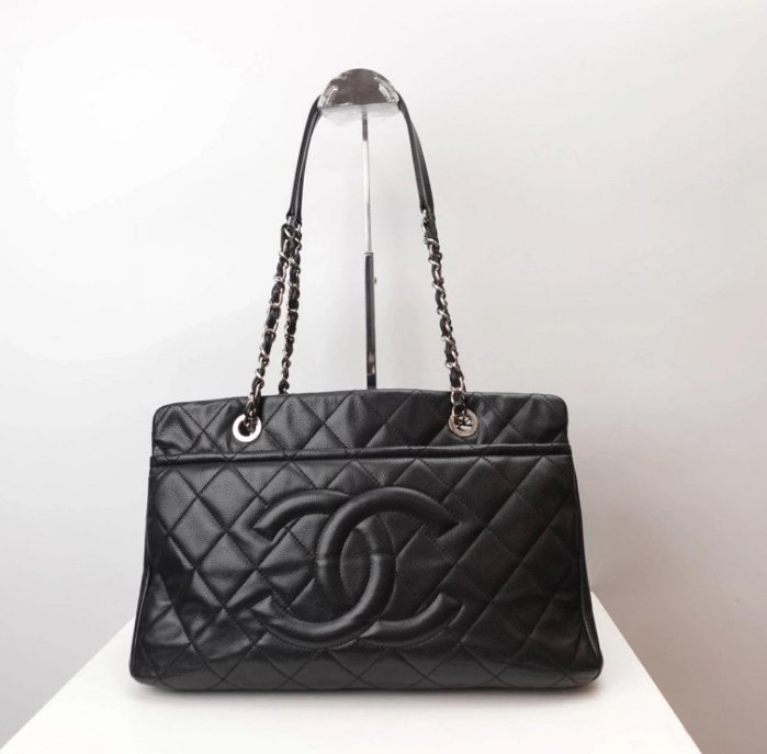 「JL精品代購」Chanel 香奈兒黑銀荔枝牛雙C托特包