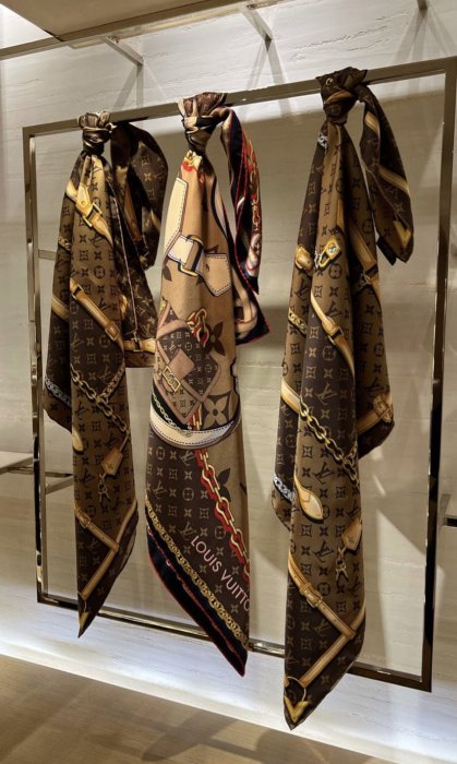 LOUIS VUITTON × NIGO LV MADE カシミア マフラー 公式通販