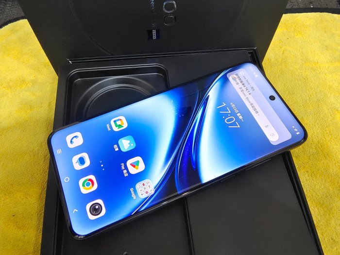 台灣原廠二手機 保固2026/6/19 外觀如新 黑色 vivo X200 12G/256G 聯翔通訊※換機優先