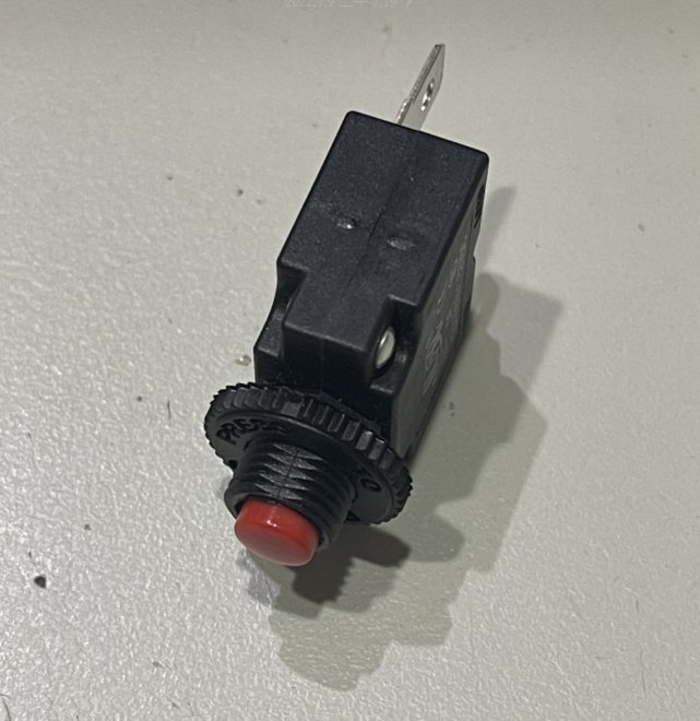 3058 電流過載保護器 無熔絲開關 重定保險開關 3A電動車粉碎機保護器 | Yahoo拍賣