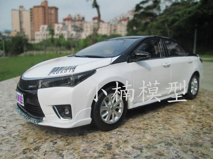 圓夢模型-個人化訂製汽車與機車類，將實車複製成模型.TOYOTA COROLLA ALTIS 11代 E170 1/18..生日/情人節/聖誕節禮物/升職賀禮