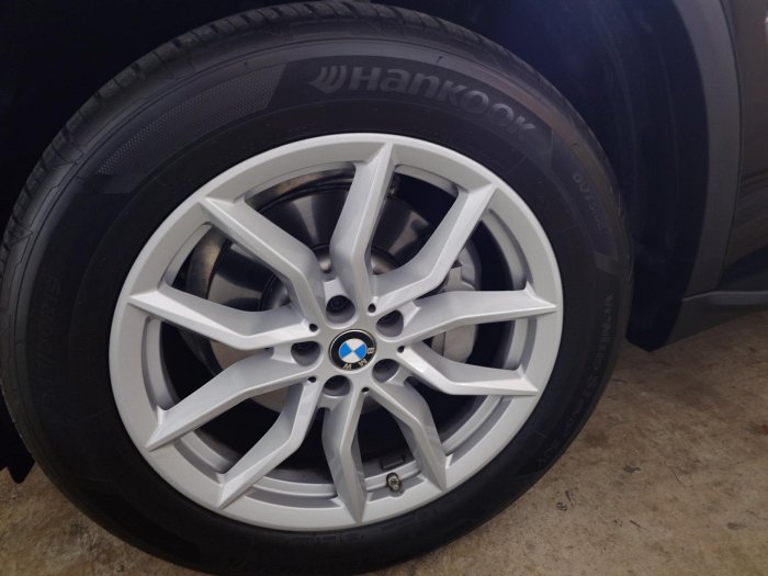 （自售）賣BMW X5原廠19吋輪胎+輪圈