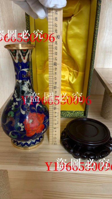 二手】名家郭明橋景泰藍掐絲琺瑯彩花瓶，高25cm，帶原裝木座和盒子。藍