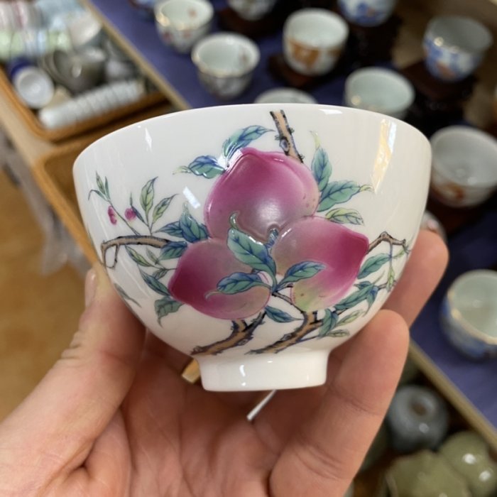 景德鎮粉彩九桃五福茶杯喝茶專用主人杯單杯品茗杯大號~特價| Yahoo拍賣