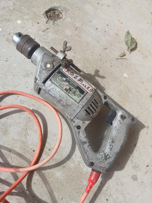 ((拍賣就是要撿便宜))二手商品一電鑽