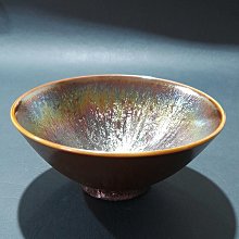 鶯歌知名陶藝師.郭明本精心傑作.親簽落款.錳七彩結晶釉笠型茶盞.高溫燒