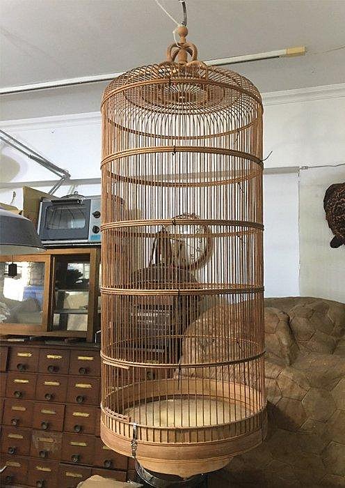雲雀長籠 早期大型鳥籠雲雀底部直徑約51.5cm 高可伸展 (目前用黑色束帶