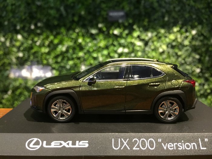 京商1/43 Lexus UX 200 \