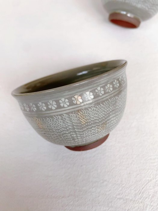 嚴選赤土三島平安開山作茶吞茶碗，原裝附盒餘存4客，尺寸8.8cm，適合 