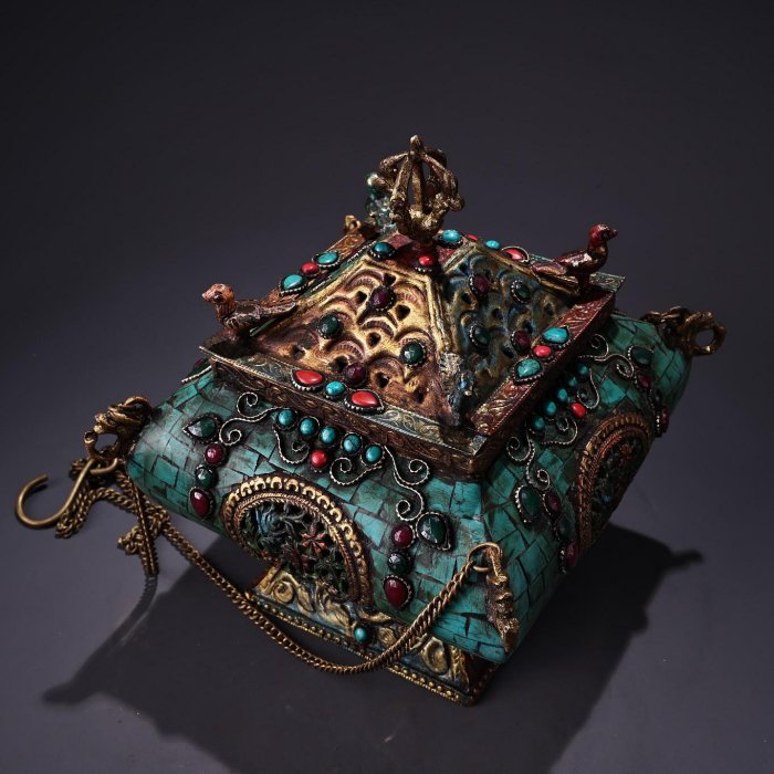 珍品舊藏西藏收純銅藏傳工藝鑲嵌寶石彩繪描金吊熏香爐品相保存完好工藝