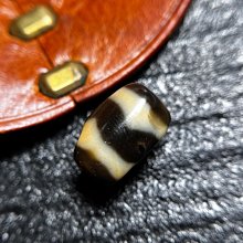 超激レア珍品‼︎ 古代老礦石 双虎牙天珠の通販 | NEXTGENINVESTING