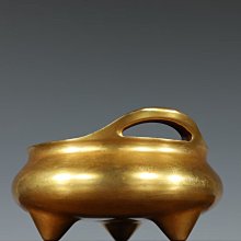 鉢，「大明宣德年製」宣德銅製 A gold-splashed bronze 'chilong' incense burner 17th century