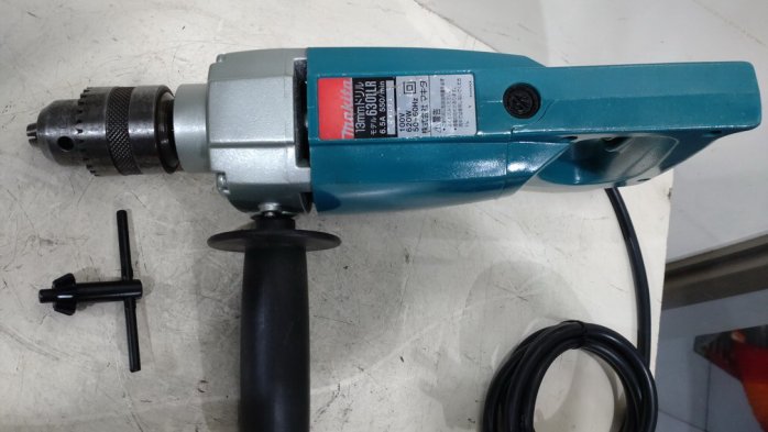 ㄚ峰日本精品二手貨"日本原裝九成新(牧田6301LR)4分13mm550轉不鏽鋼專用慢速電鑽(可正反轉)特價3200元