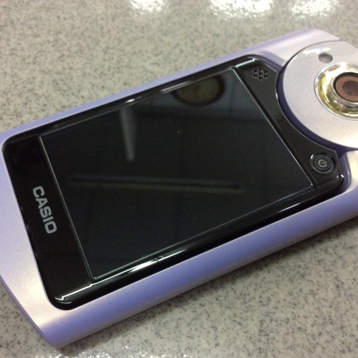 CASIO EX-TR60 カシオ神機 Amazon.com : Casio Exilim High Speed EX-TR60 Self-portrait