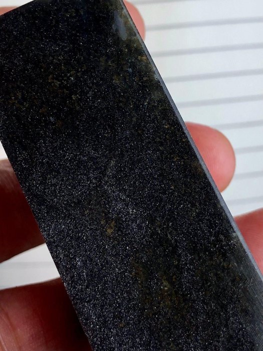 嚴選老壽山牛角凍石，72.26.26mm 精緻尺寸，結實光潤，色澤豐富