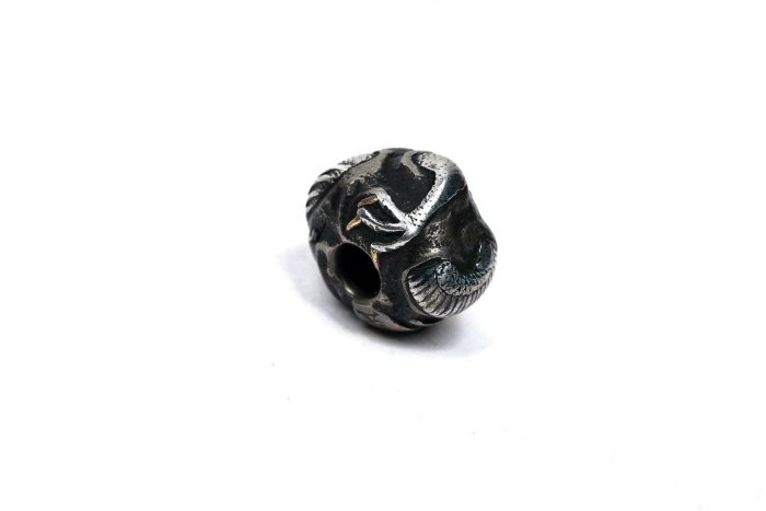緒締』金工.游龍.名家作品銘芹沢立民年代江戶期尺寸1.8cm 孔1.6cm 一枚