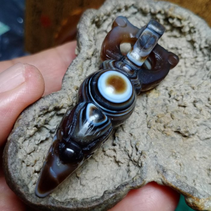 台湾天珠‼️西蔵老礦玉髄魔法陣（七星陣）七眼法曹佛顔天珠 台湾天珠‼️西蔵老礦玉髄魔法陣（七星陣）七眼法曹佛顔天珠