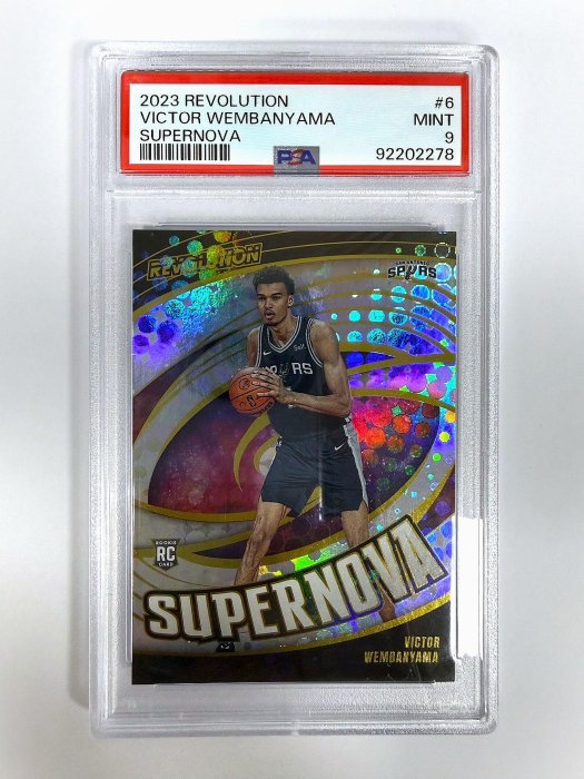 【藏卡閣】2023-24 PANINI Revolution系列 馬刺隊 VICTOR 文班亞馬 RC新人 PSA鑑定9級 特卡
