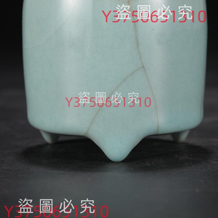 舊藏南宋官窯青釉水滴壺玉津園尺寸：高9.5公分肚徑7公分古玩收藏瓷器