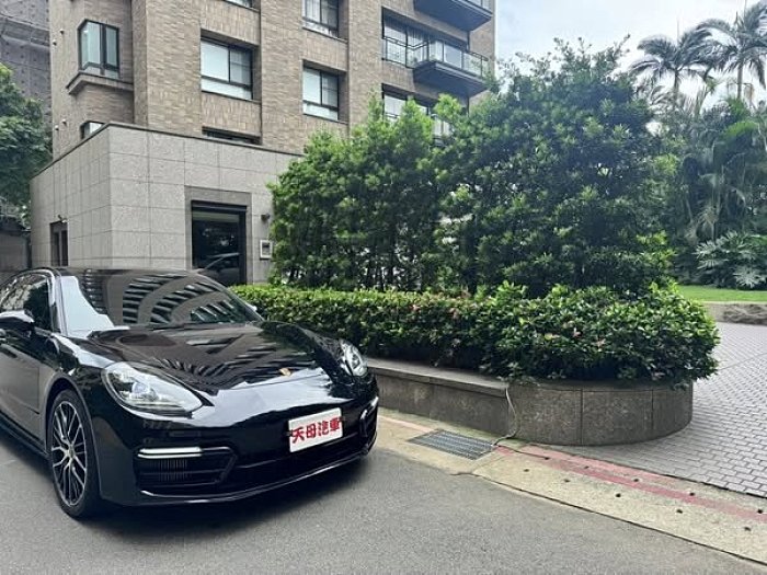 【天母汽車】2022年Panamera 白金版 14向 全景 跑計 女用一手 黑