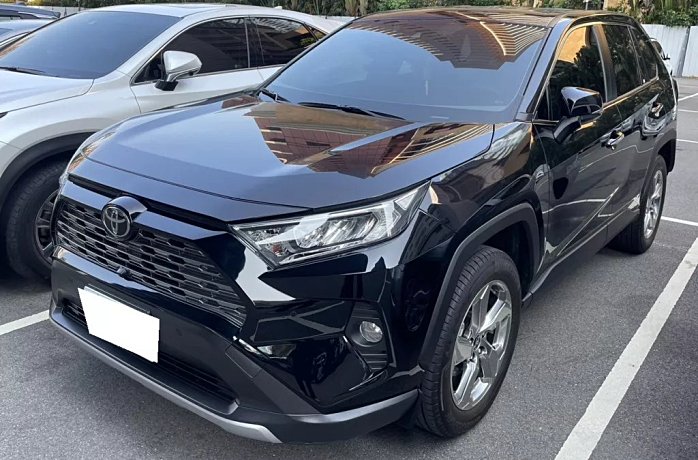 【RLin嚴選車庫】2019款 Toyota RAV4 黑色 售價32萬8