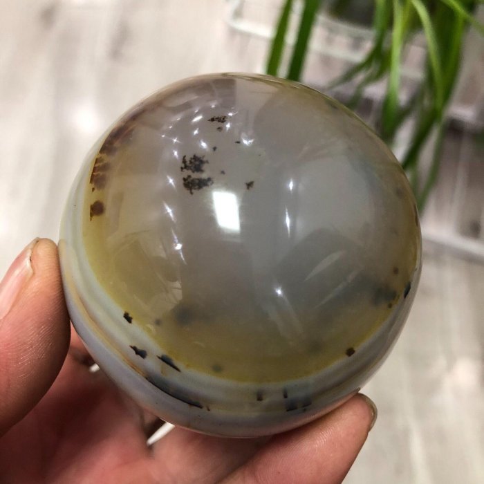 嚴選天然瑪瑙球擺設，附贈精美底座，重365克直徑64公分瑪瑙擺件陶瓷