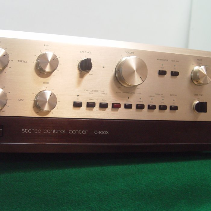 Ａｃｃｕｐｈａｓｅ　Ｃ－２００Ｘ　【動作品　美品】 Accuphase C-200X Stereo Control Center kensonic preamplifier