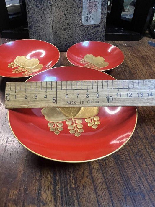 嚴選日本昭和時期五七桐紋朱漆金蒔繪木胎三重杯，完整古董漆器收藏佳品