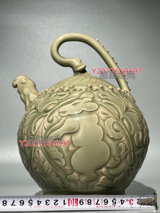 中国宋代耀州窯  倒流壶￼  陽刻花紋  古美術品 中国宋代耀州窯 倒流壶￼ 陽刻花紋 古美術品