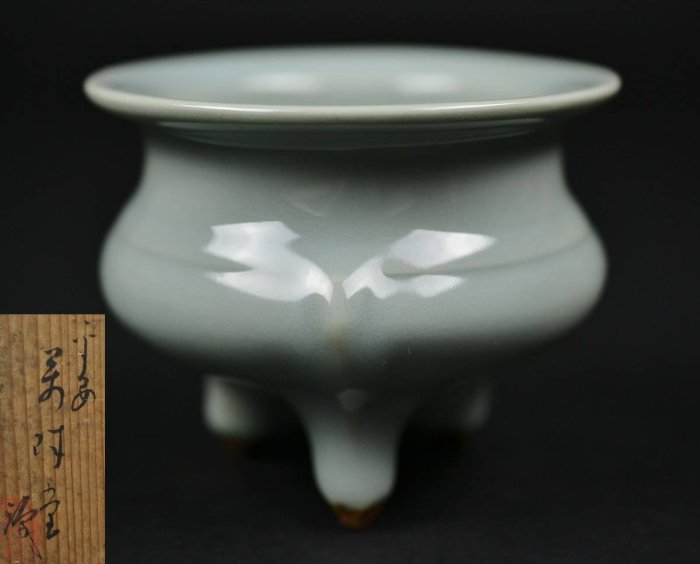 日本-- 平安萬珠堂製青磁袴腰三足香炉| Yahoo拍賣