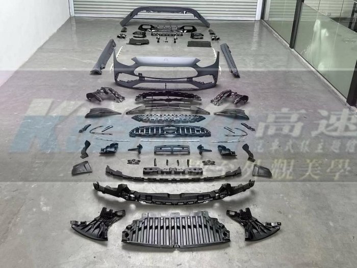 賓士 W206 改 C43 大包圍 前保桿 後保桿 側裙 尾飾管 水箱罩 配件