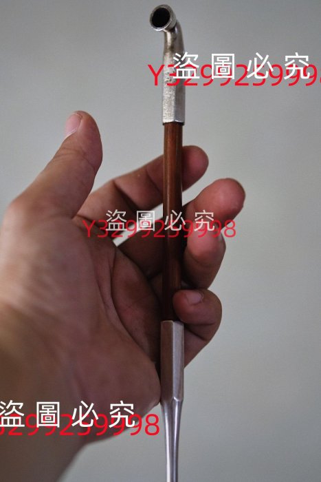 日本中古純銀六角煙管成色好。長20.6厘米。重38克。 敬請留意：古代