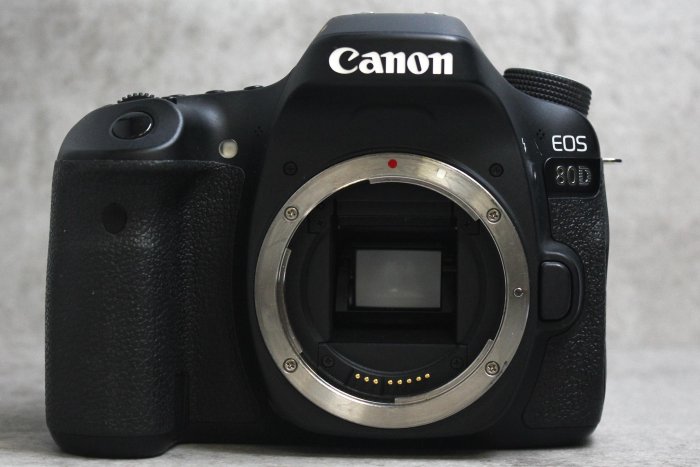 【台南橙市3C】Canon EOS 80D 單機身 2420萬 APS-C 快門數26xx次 二手相機#95616