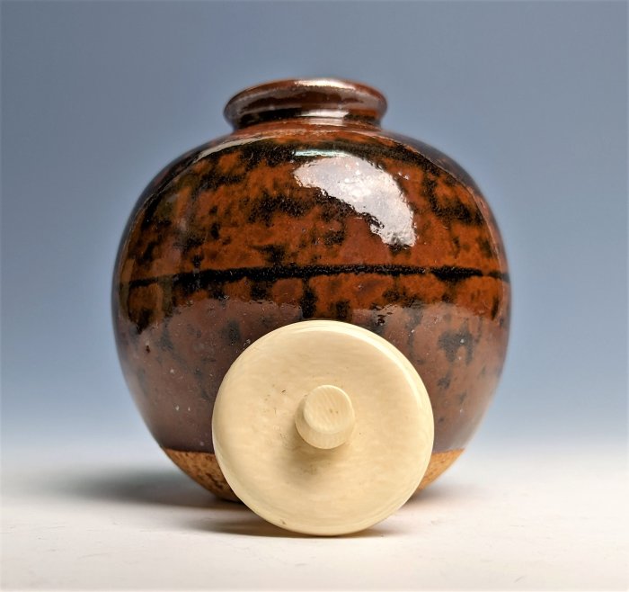 茶道具　古瀬戸　加藤藤山作　文琳茶入　仕覆付　共箱　V　8857 日本古美術/古瀨戶燒加藤藤山文琳茶入，共箱共布套/茶罐/茶道具