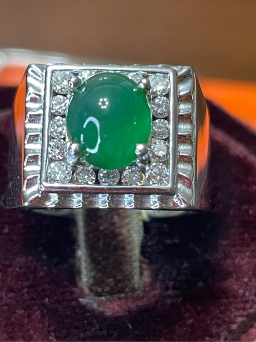 天寶流當品@@@男臺@天然A貨翡翠蛋面鑽石戒@@附鑑定書