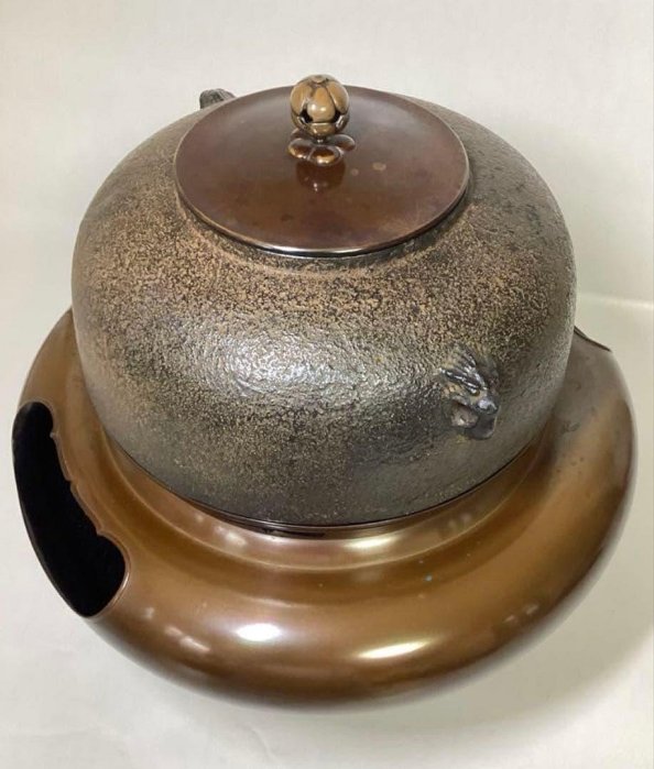 茶道具 古物品 唐銅朝鮮風炉 平丸釜添 釜師 喜左衛門 風炉師 宗喜 小板付 朝鮮風爐平丸釜唐銅喜左衛門宗喜小板| Yahoo拍賣