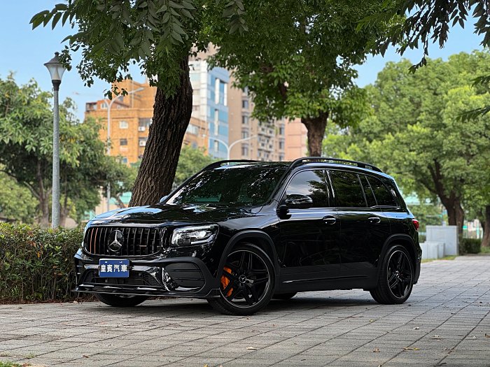 已收訂【皇賓汽車x臺北賓士汽車】2022 AMG GLB35 4MATIC 黑