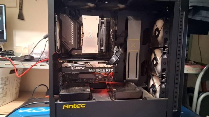 Intel i7 11700K  MSI 3070顯示卡  Z590 整機超靜音