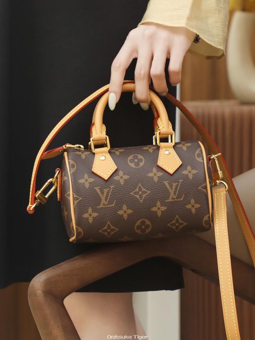 二手LV M81085 NANO SPEEDY 圓桶 單肩斜跨包