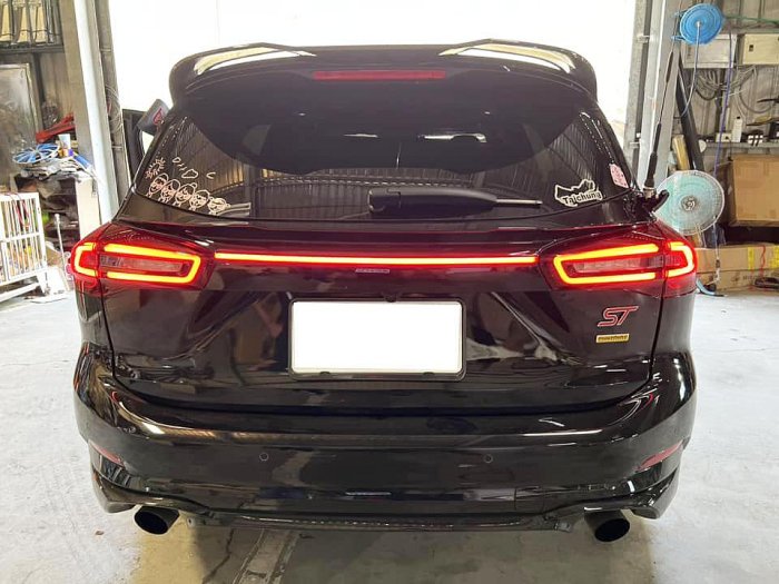 福特FOCUS MK4 4.5 WAGON 專用 鴨尾貫穿尾燈 擾流板  FOCUS ST Line FOCUS WAGON ST 中尾翼 鴨尾