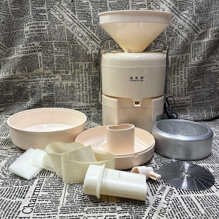 二手早期台灣製造鳯梨牌研磨機CL002/鳯梨牌電動食品碾磨機/鳯梨牌研磨機/食物料理機/果菜機/飲料機/米漿機/豆漿機